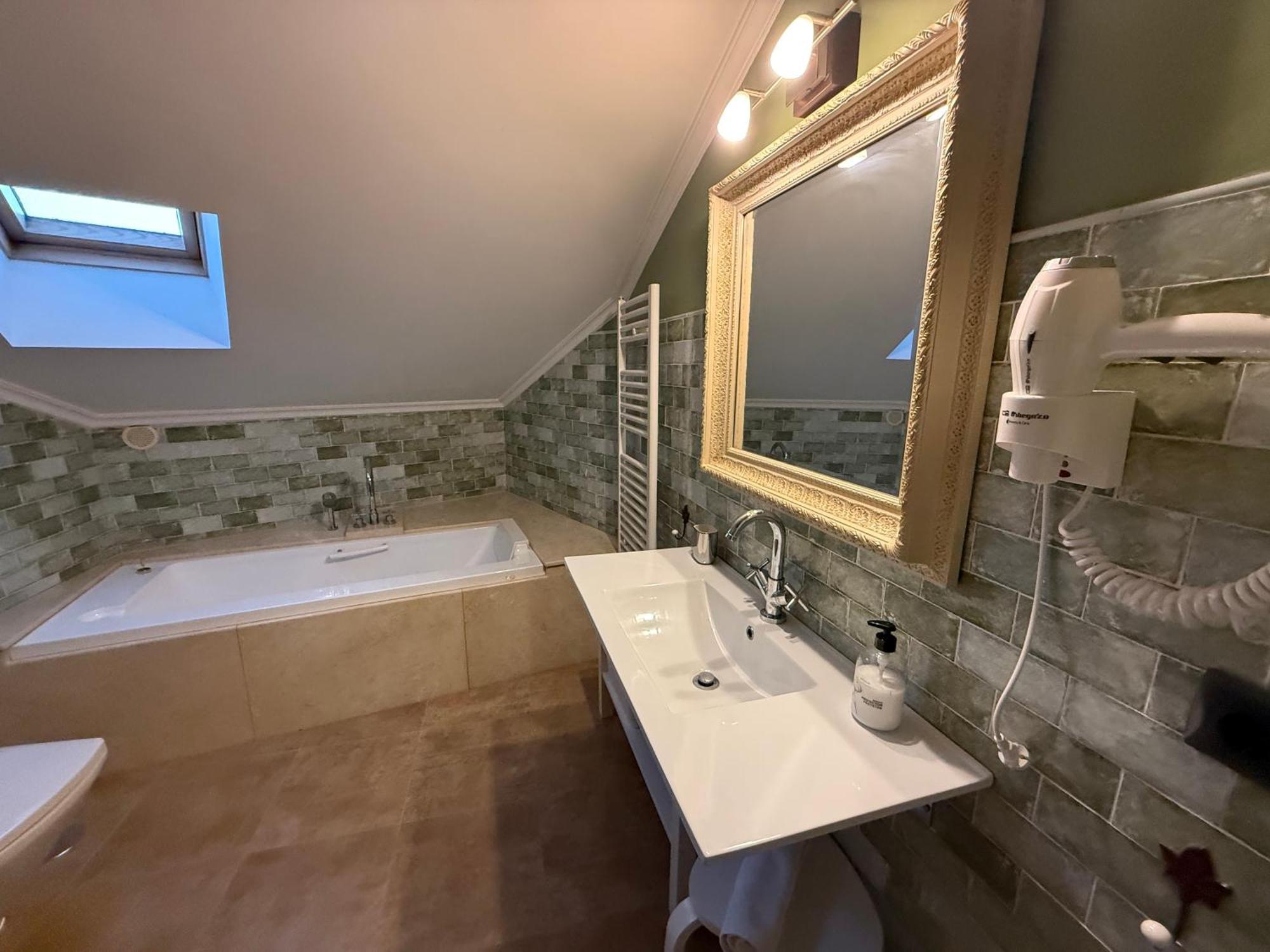 Apartament A Marola By Oktheway Pontedeume Zewnętrze zdjęcie